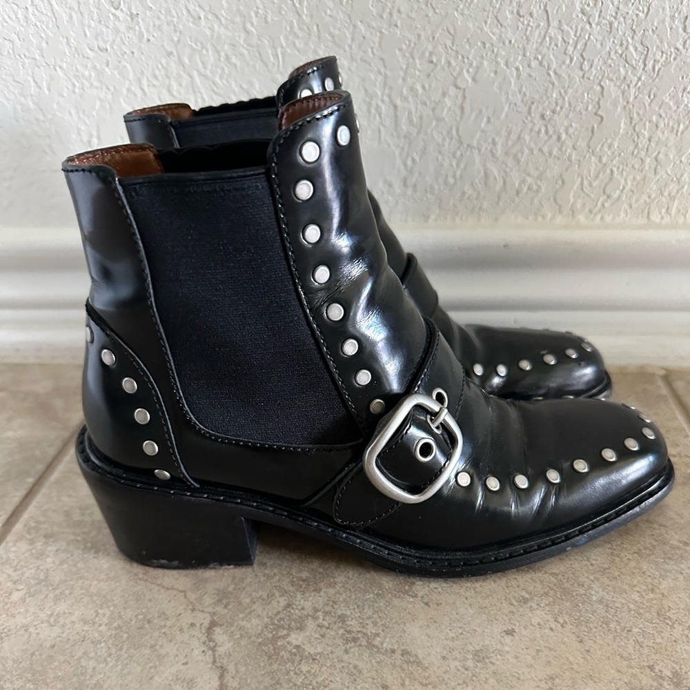 Coach G2840 Black Spazzolato Leather Nora Chelsea Bootie With Studs Size 6.5